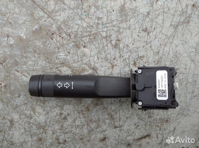 Переключатель подрулевой Шевроле Авео Т300