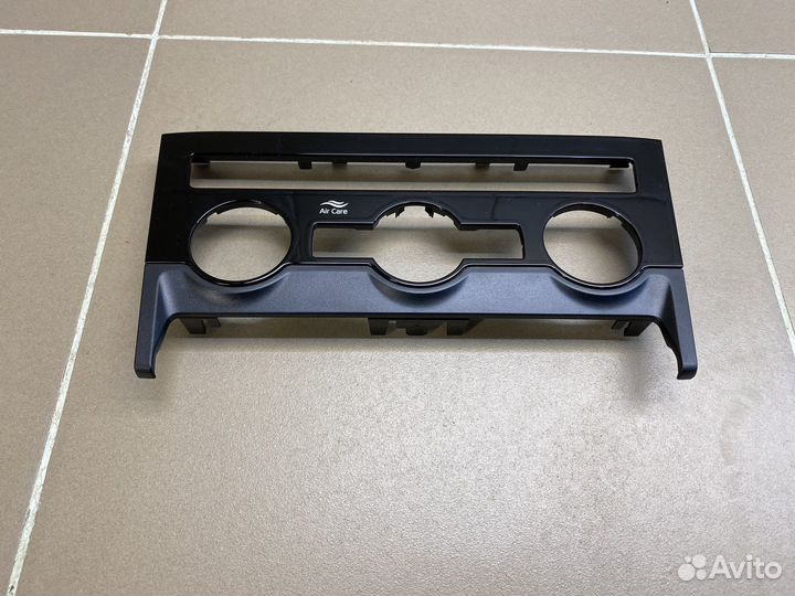 Накладка блока управления климатом skoda kodiaq