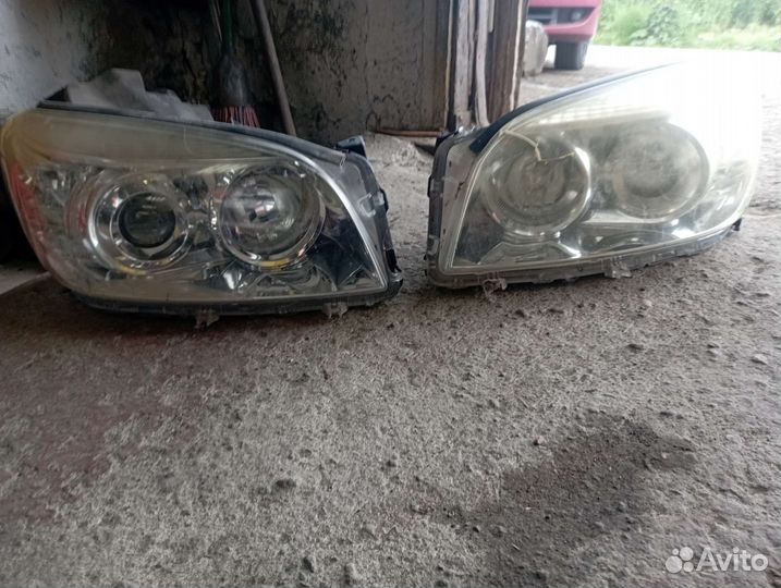 Фары toyota rav4