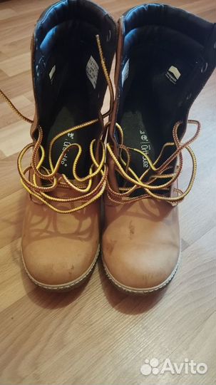 Женские ботинки на каблуке timberland