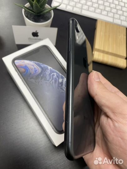 Apple iPhone XR black 64gb