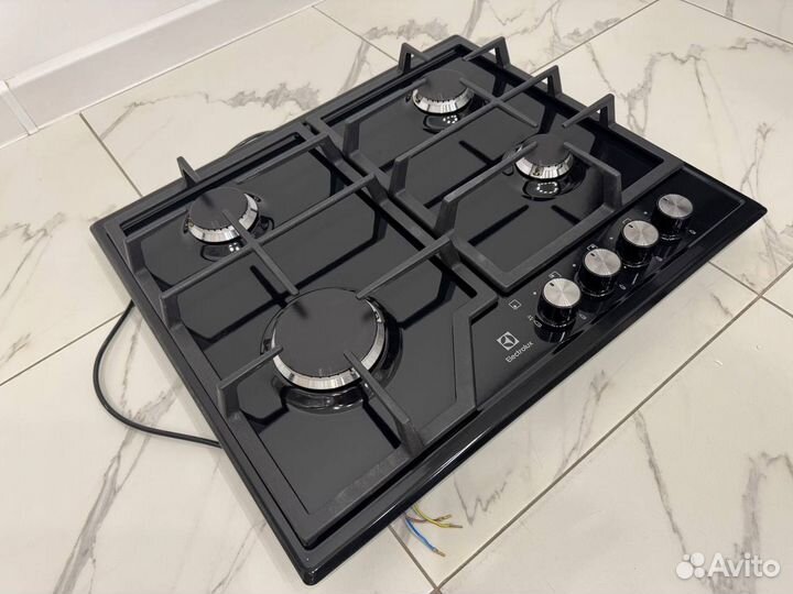 Италия газовая варояная панель Electrolux