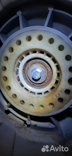 Стиральная машина Electrolux с вертикальной