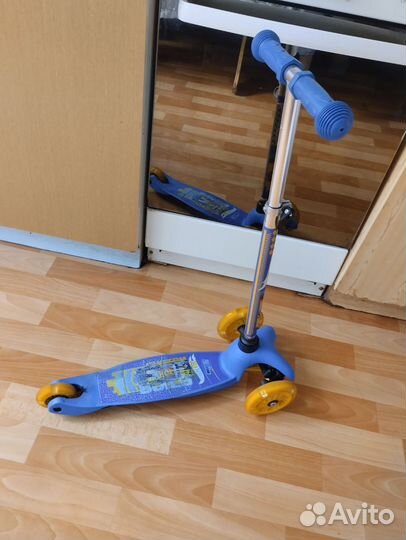 Самокат детский трехколесный