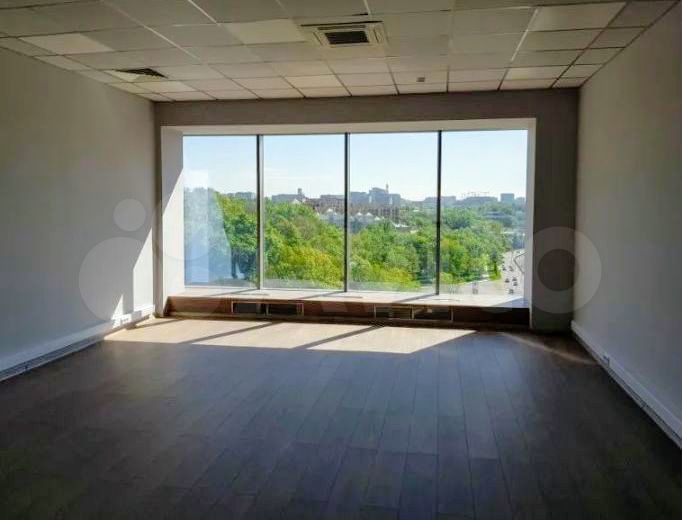 Свободного назначения, 140 м²