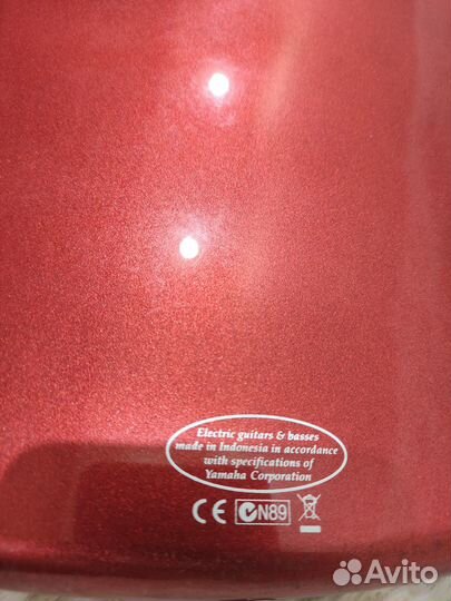 Бас гитара yamaha