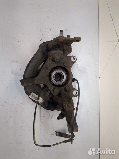 Ступица (кулак, цапфа) Toyota Avensis 3, 2012