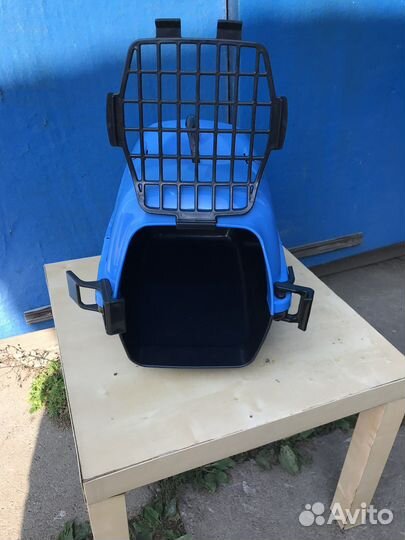 Переноска для кошек пластиковая б/у