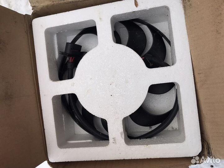 Вентилятор охлаждения Skoda Octavia / VW Golf IV