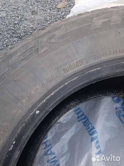 Bridgestone 613V 215/65 R16 98H