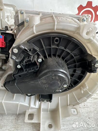 Toyota Camry v50 Моторчик печки