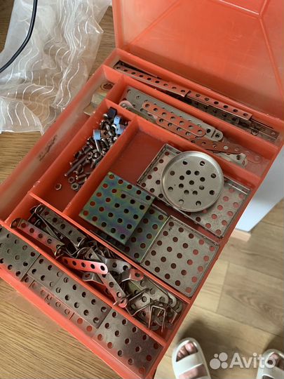 Советский конструктор СССР металл