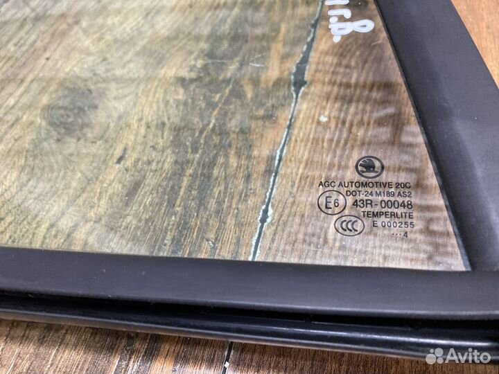 Skoda Octavia A7 Стекло двери задней RH