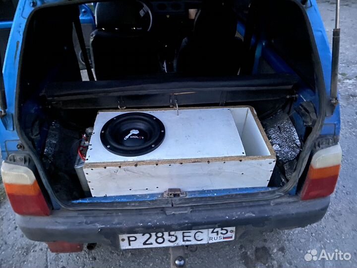 Сабвуфер molot 10