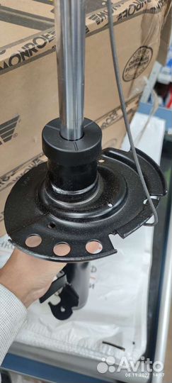 Амортизаторы передние Форд Куга 2 рестайлинг