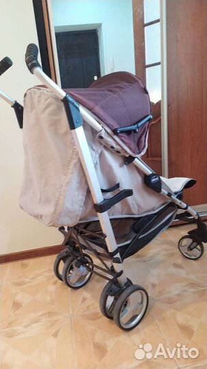 Прогулочная коляска трость chicco