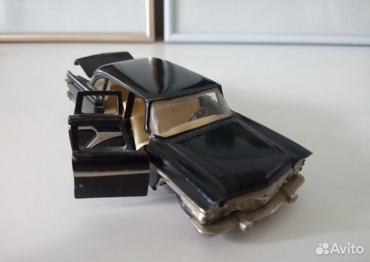 Модель автомобиля Чайка