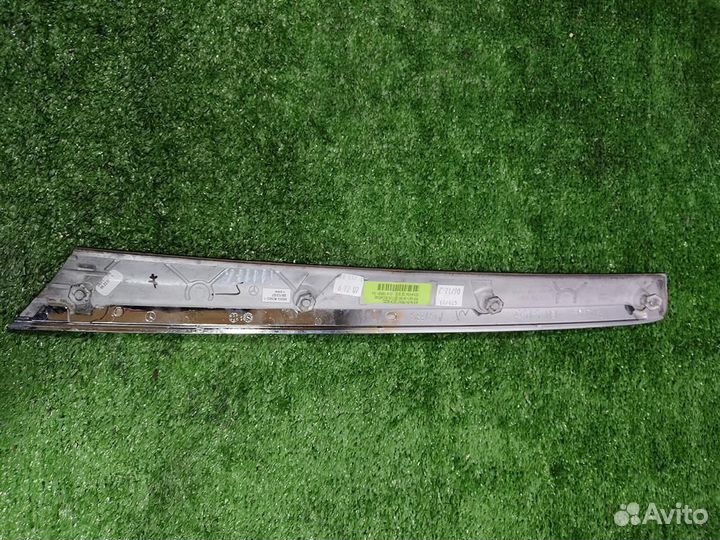 Накладка двери Mercedes Benz ML W164 2007