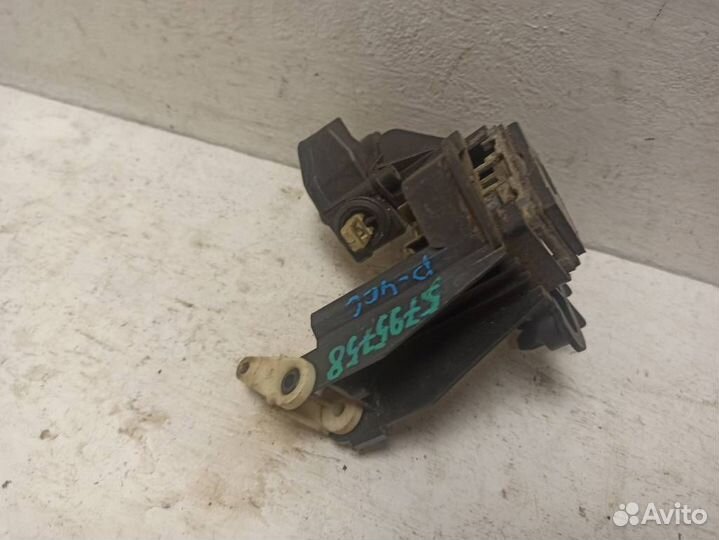 Замок багажника Пежо 406