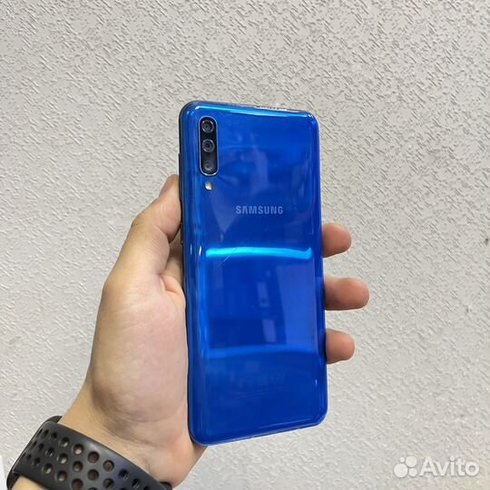 Samsung Galaxy A50, 4/64 ГБ