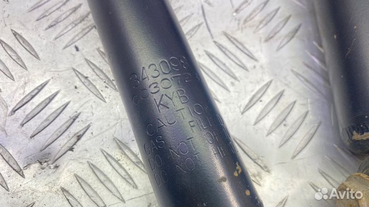 Амортизатор KYB комплект 4шт Ваз 2104 2105 2107