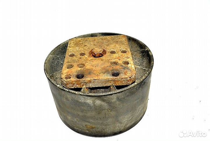 Стакан пневмобаллона прицепного моста, правый schm