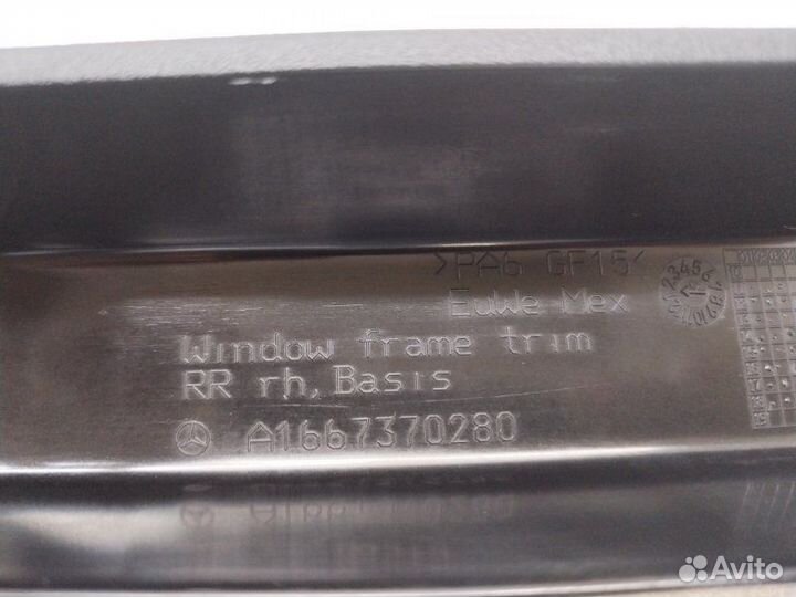 Накладка двери задняя правая Mercedes-Benz