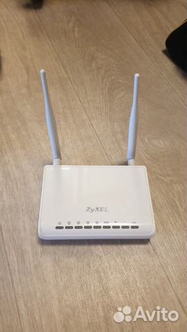 Роутер Zyxel Keenetic Giga и Dlink DIR-300