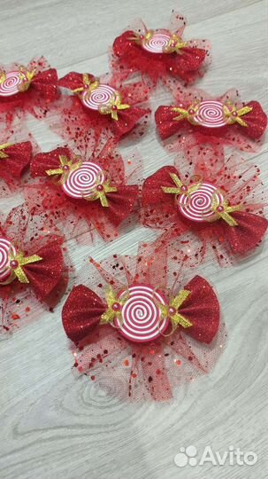 Брошь к костюму конфетки