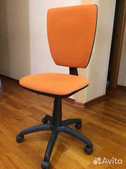 Компьютерный стул