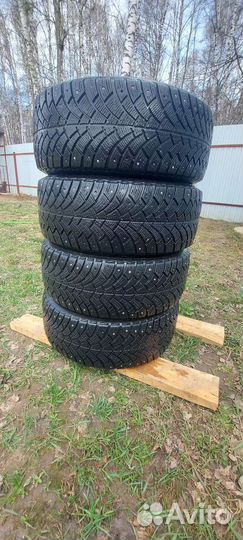 Bfgoodrich G-Force Stud 205/55 R16