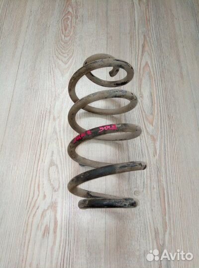 Пружина задняя Nissan juke F15