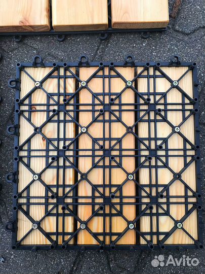 Садовые дорожки и кресло из сибирской лиственницы