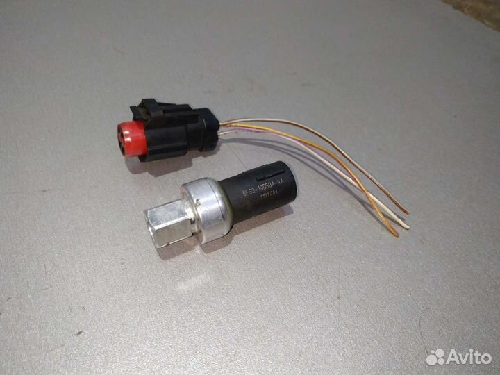 Реле давления фреона Форд Фокус Мондео Фиеста