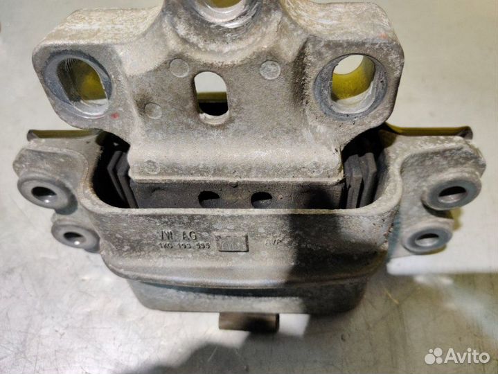 Подушка кпп Audi Tt 8J ccza 2009