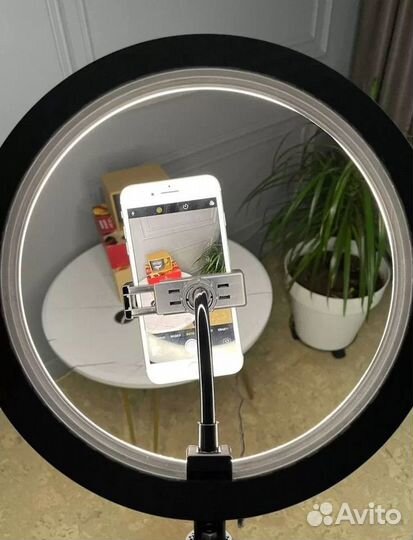 Кольцевая лампа