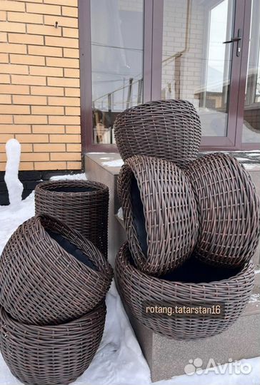 Кашпо из ротанга