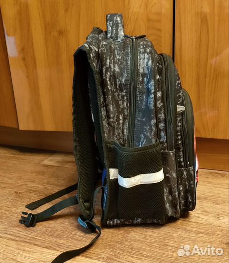 Рюкзак школьный