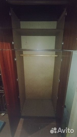 Шкаф сервант