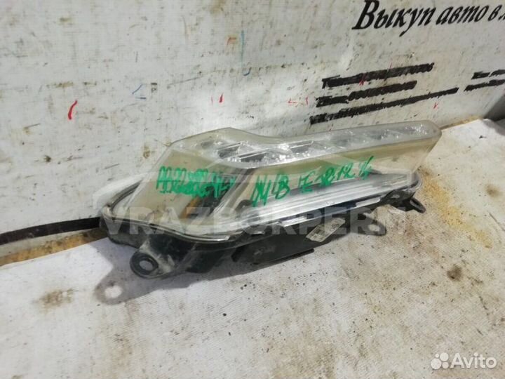 Дневной ходовой огонь передний левый Mercedes-Benz