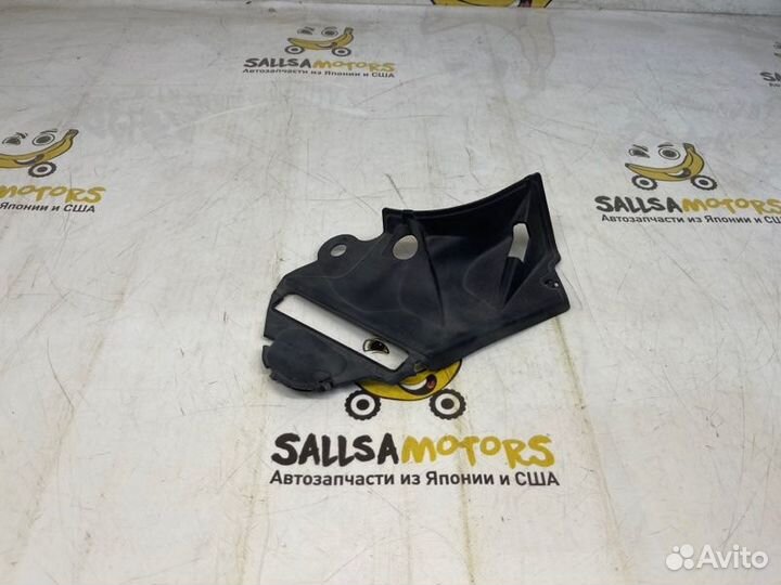 Пыльник правый Audi A4 B9 (8W) cvna 1.4 tfsi 2016