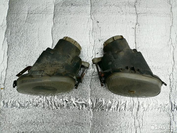 Фара противотуманная Митсубиси Галант 7