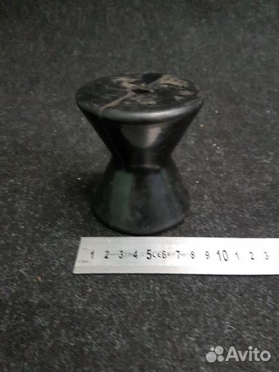 Носовой ролик прицепа