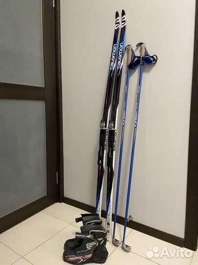 Лыжи беговые коньковые Salomon (+палки, ботинки)
