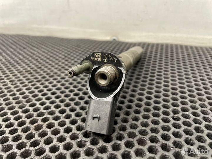 Форсунка топливная Mercedes-Benz E-Class W212