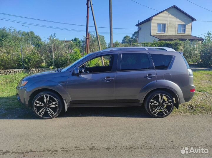 Mitsubishi Outlander 3.0 AT, 2008, 240 000 км