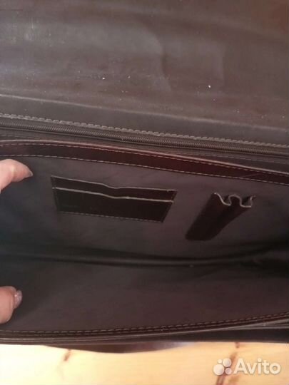 Мужской кожаный портфель коричневый