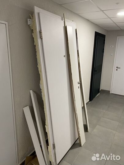 Дверь входная металлическая