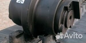 Опорный каток на Mitsubishi MX55 (рез. гус.)