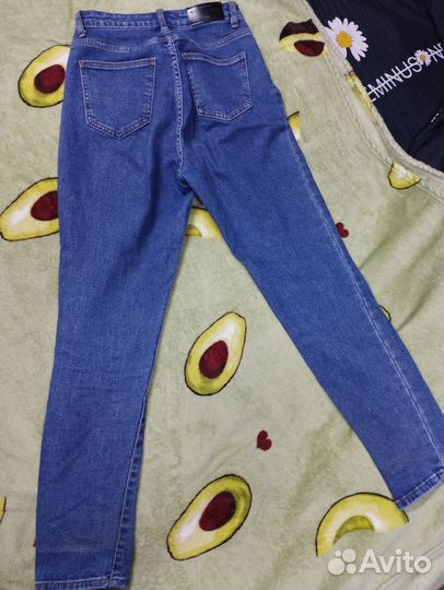 Джинсы
